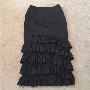 Adorable black ruffled skirt